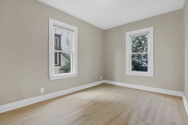 Building Photo - 151 S Eureka Ave