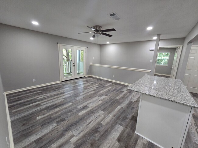 Building Photo - 205 Winter Park