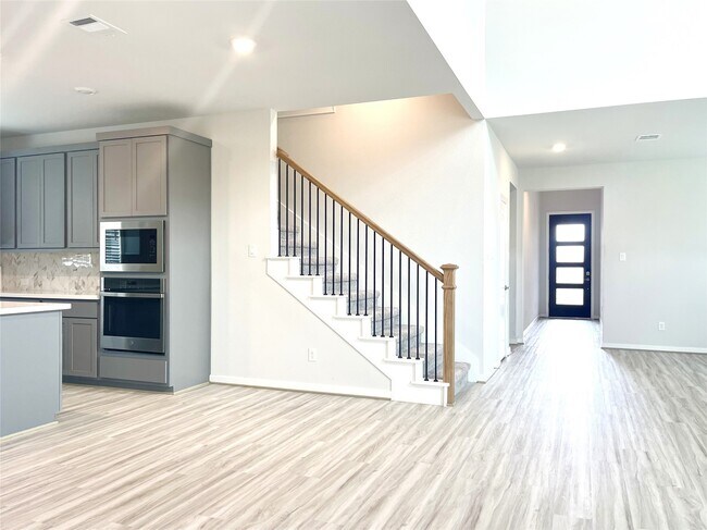 Building Photo - 8475 Harrington Grv Trl