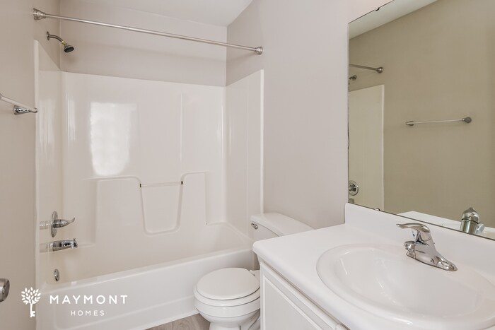 Building Photo - 211 Petworth Dr