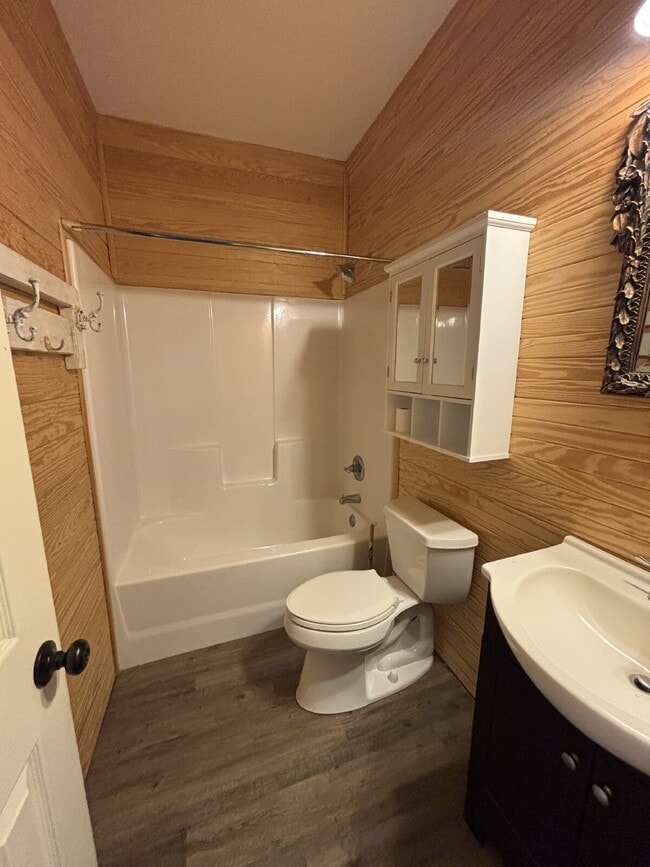 Building Photo - Studio Apartment FOR RENT in Dothan, AL!