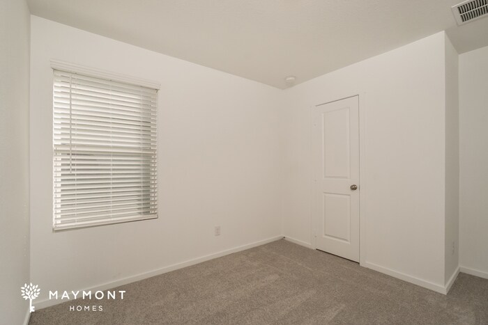 Building Photo - 554 Layne Overlook