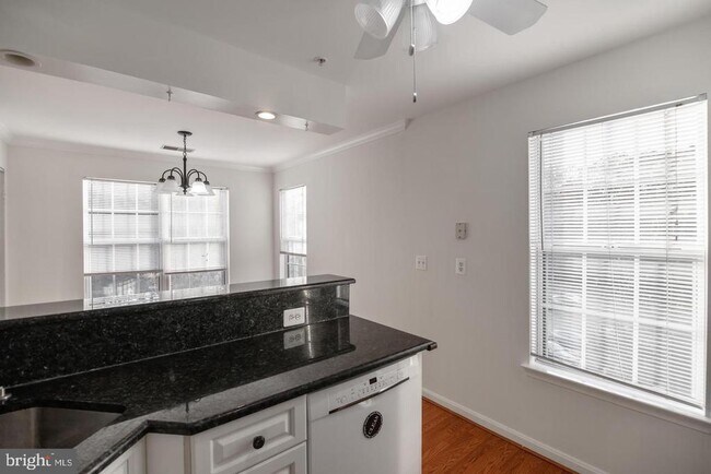 Building Photo - 131 Timberbrook Ln