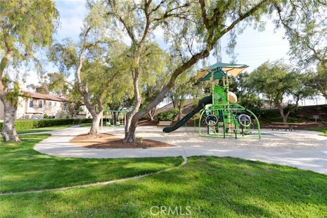 Building Photo - 24 Paseo Rosa