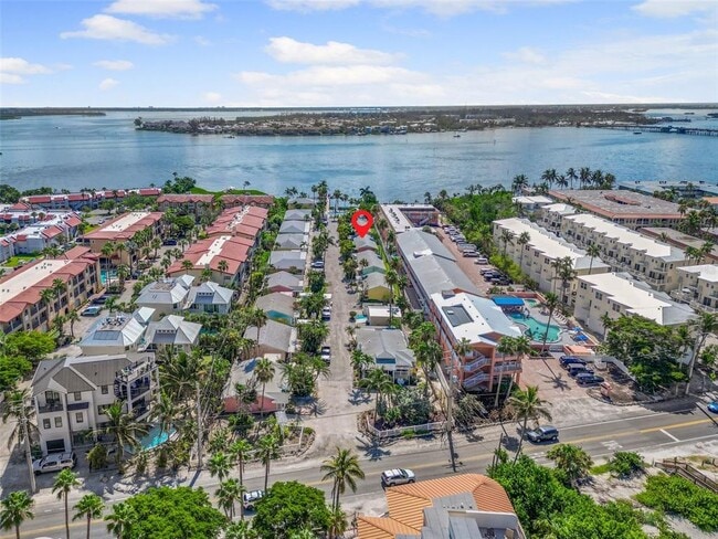 Building Photo - 1603 Gulf Dr N