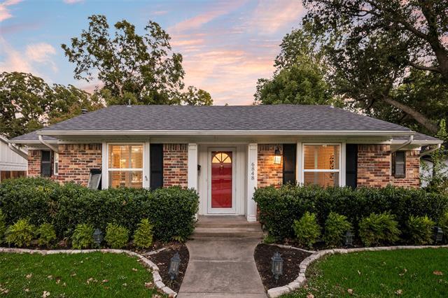 Building Photo - 6848 Town N Dr