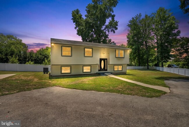 Building Photo - 1365 Moyer Rd