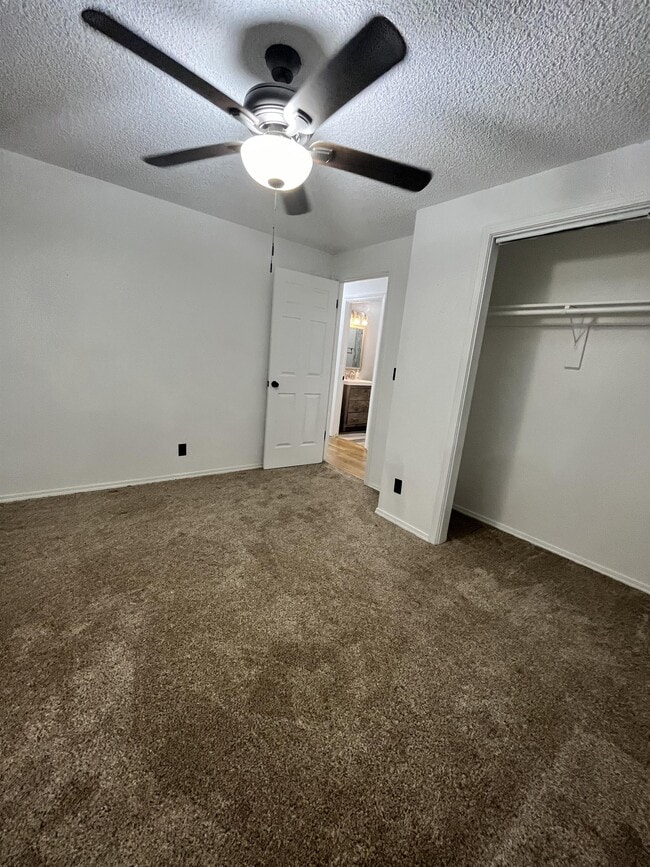 Building Photo - 1240 N 2nd E