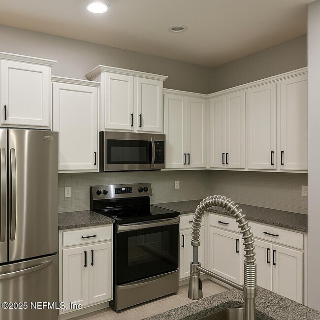 Building Photo - 15702 Chir Pine Dr