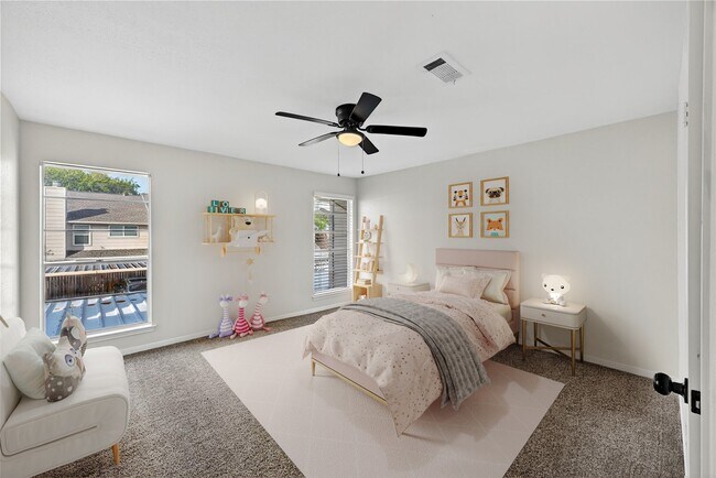 Building Photo - 14734 Perthshire Rd