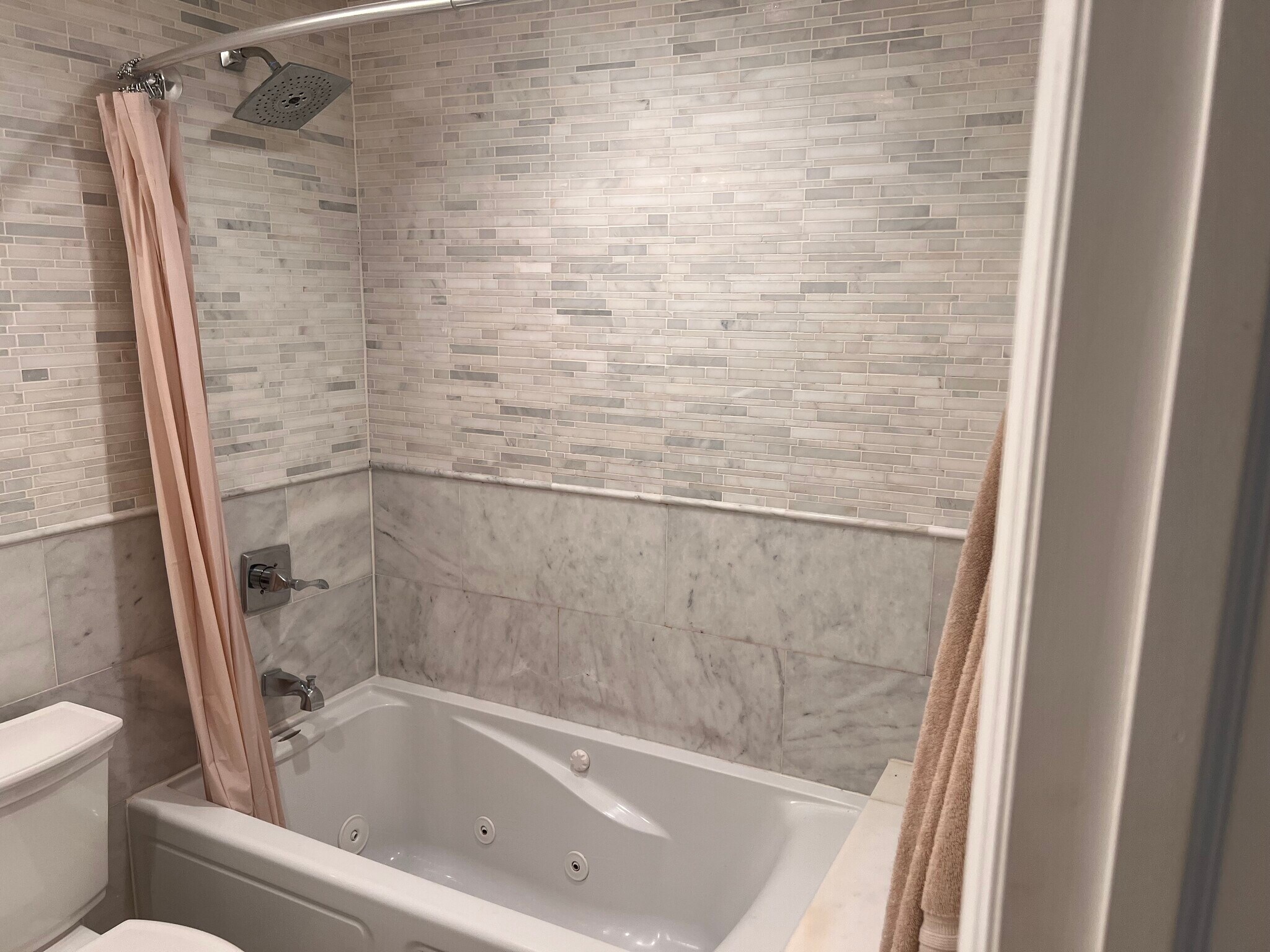 master bathroom 1 - 14146 Pershing Cres