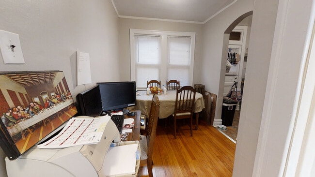 Building Photo - 1941 Grove Ave