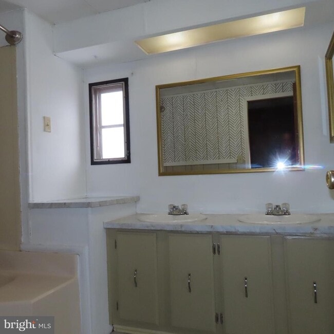 Building Photo - 5687 2nd St