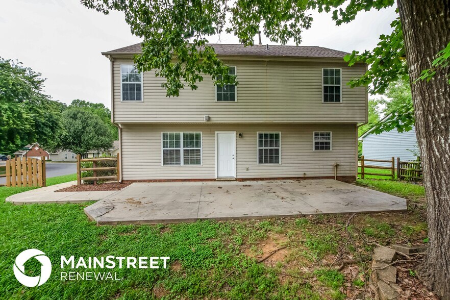 Building Photo - 7510 Hubbard Woods Rd