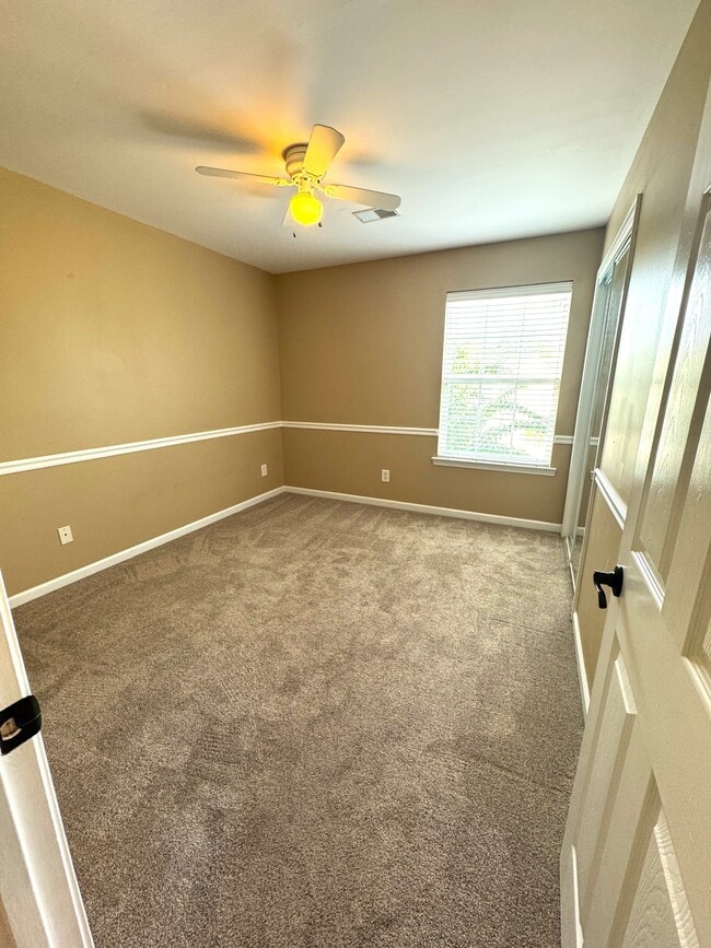 Building Photo - 119 Brentwood Dr