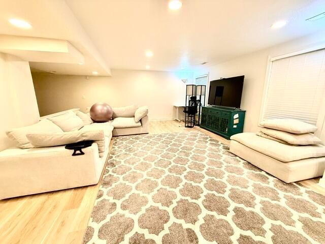 Building Photo - 9460 Santa Clara Cir