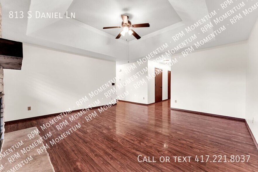 Building Photo - 813 Daniel Ln