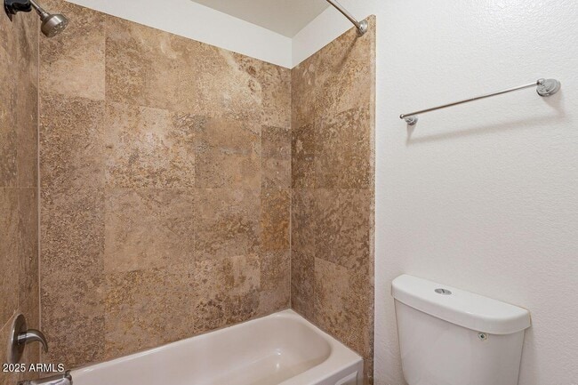 Building Photo - 12863 E Becker Ln