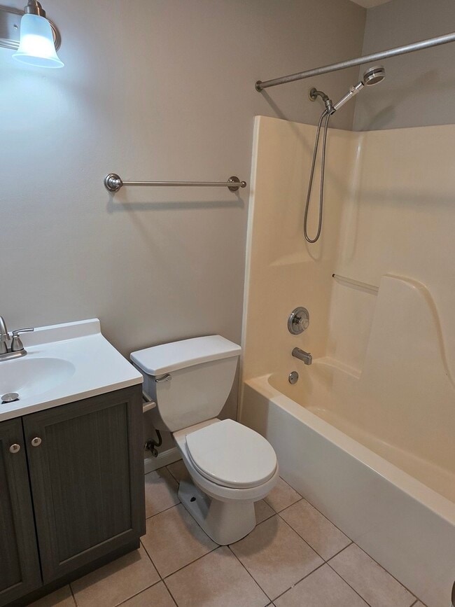 Building Photo - 1361 Cunat Ct