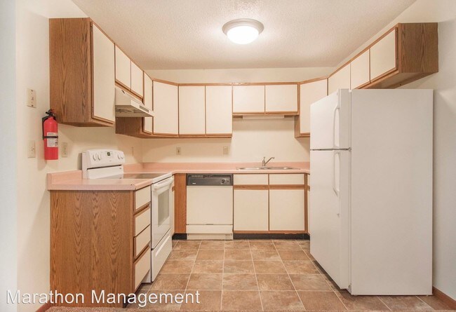 Building Photo - 2505 11th St E