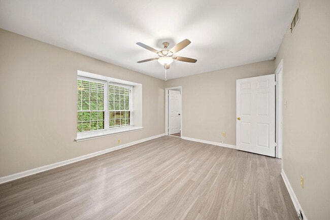 Building Photo - 103 La Rue Pl NW