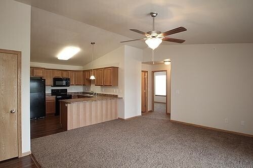 Building Photo - $1,200 | 2 Bedroom, 2 Bathroom Condo | No ...