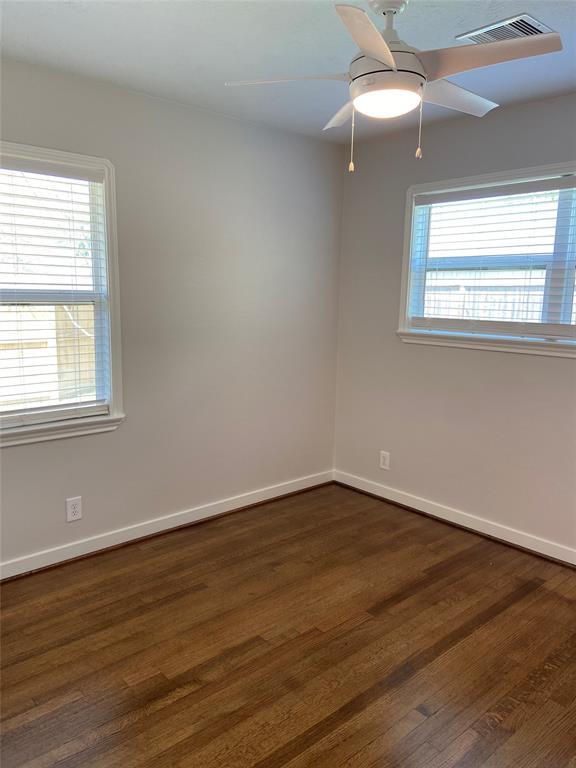 Building Photo - 7034 Sharpview Dr
