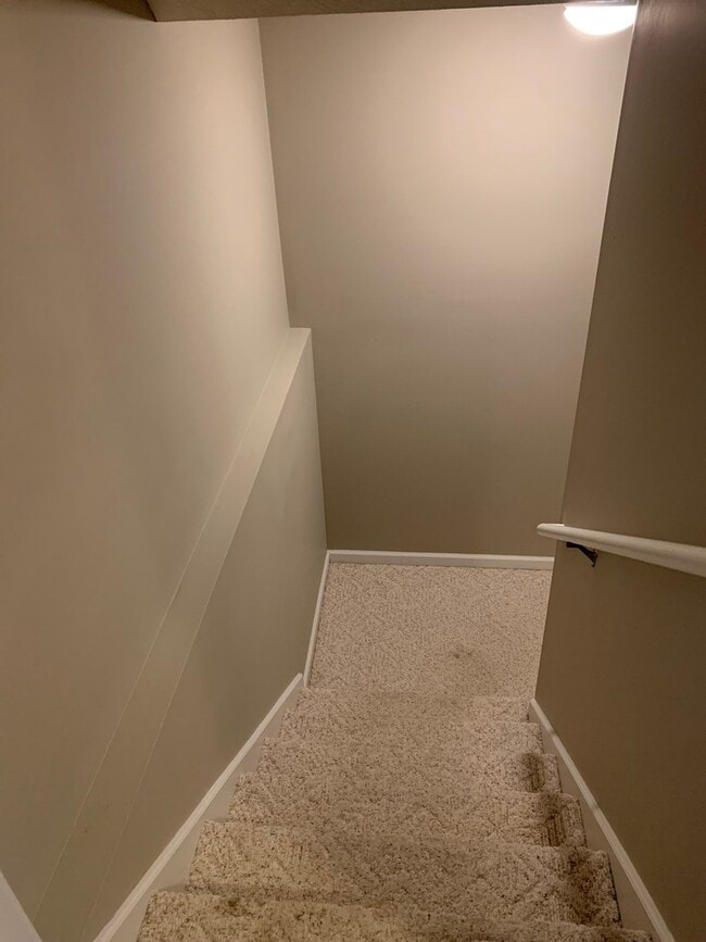 Building Photo - 1116 Doral Dr