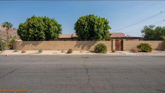 Building Photo - 51740 Avenida Carranza