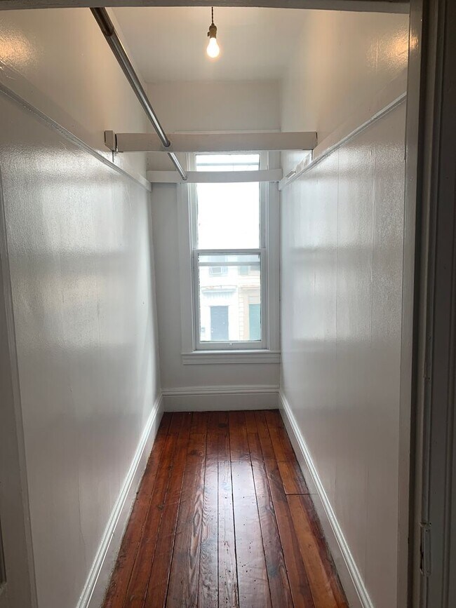 Building Photo - 30 N Belvidere Ave