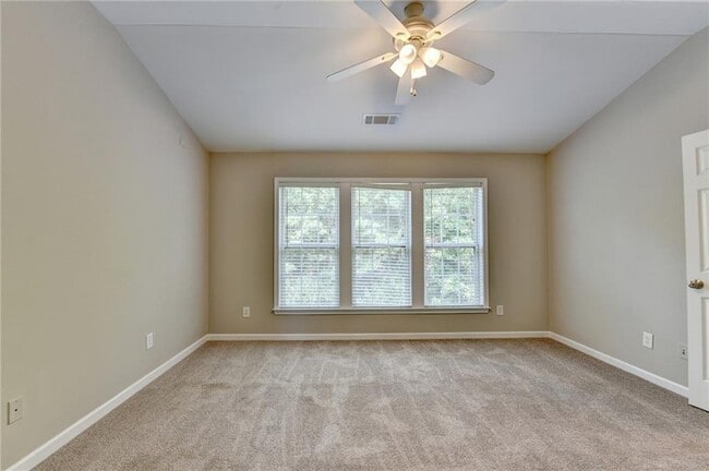 Building Photo - 4021 Edgecomb Dr