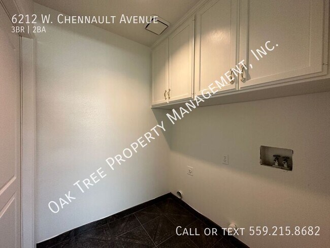 Building Photo - 6212 W Chennault Ave