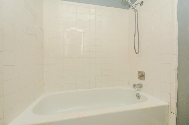 Building Photo - 8607 Crystal Cove Cir