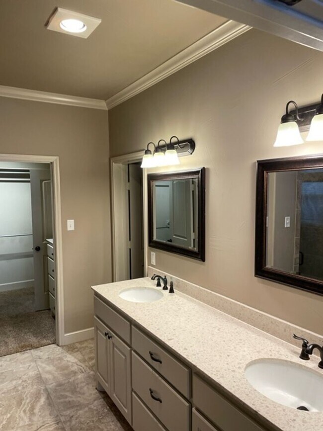 Building Photo - 4 bedroom in Wolfforth