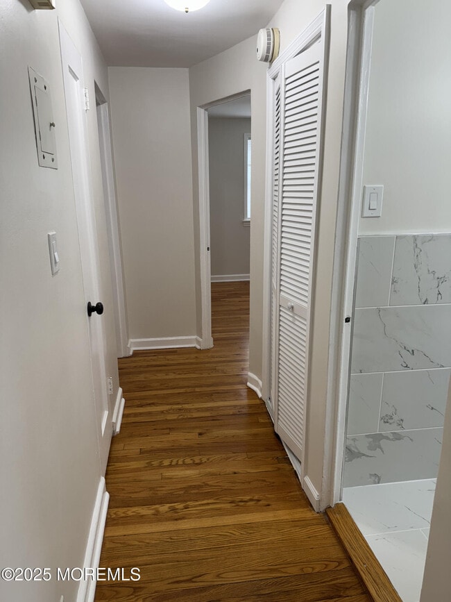 Building Photo - 146 Manor Dr
