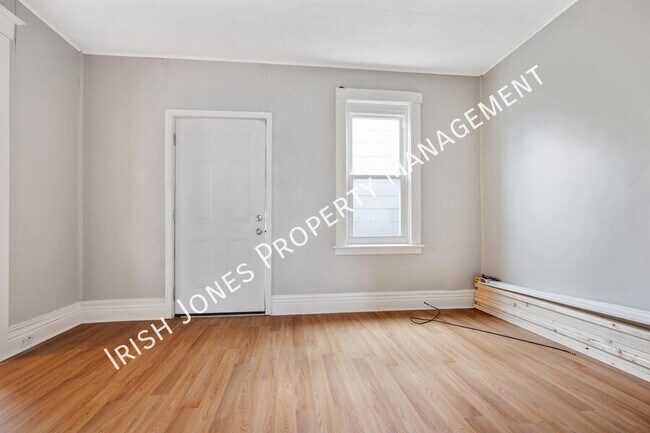 Building Photo - 47 Fredro St