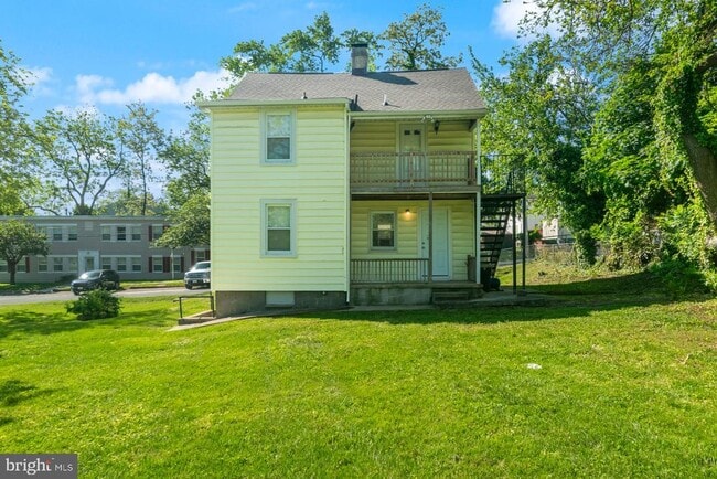 Building Photo - 107 Fusting Ave