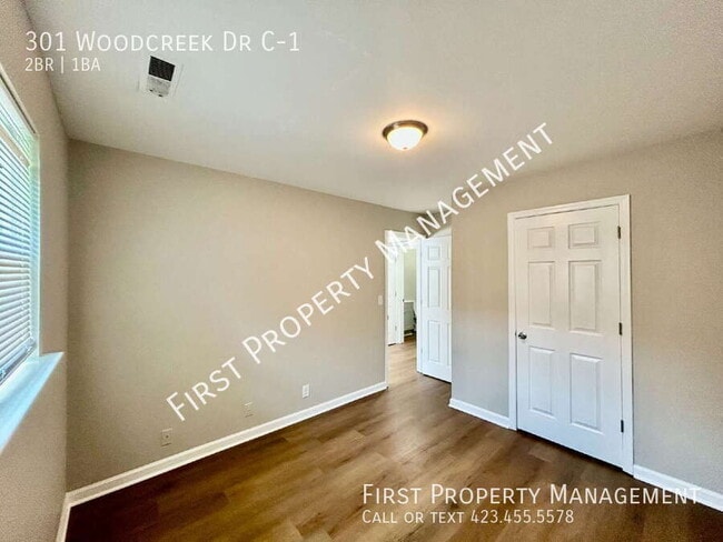 Building Photo - 301 Woodcreek Rd