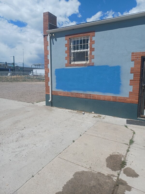 Building Photo - 4656 Brighton Blvd