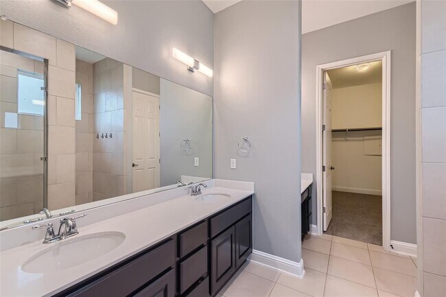 Building Photo - 12520 Javea Dr