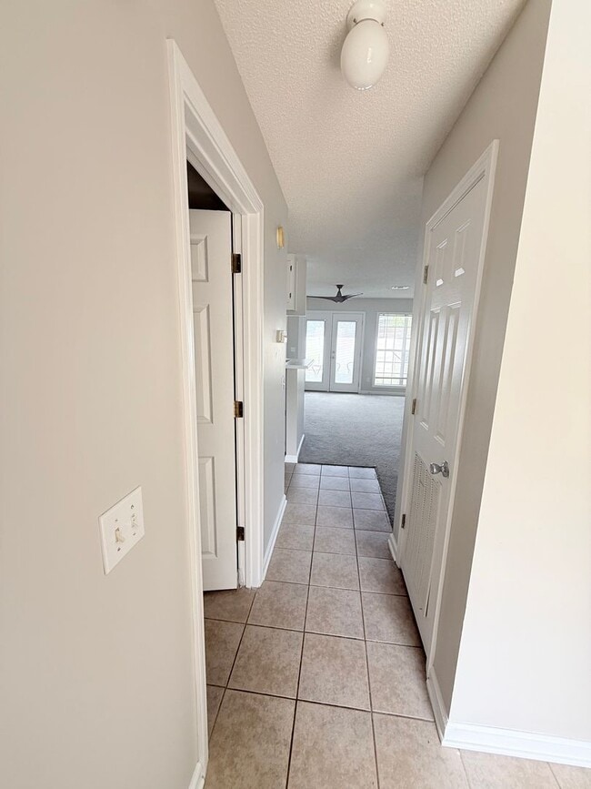 Building Photo - Dunwoody Subdivision