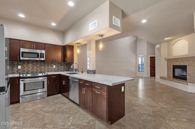 Building Photo - 12438 N Saguaro Blvd