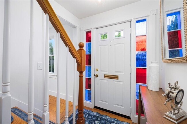 Building Photo - 5 Tews Ct