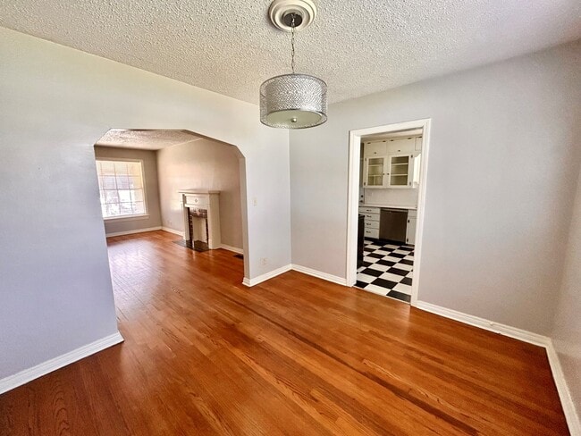 Building Photo - 2441 NW 32nd St