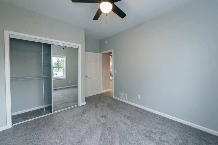 Building Photo - 2724 Hazelnut Trl