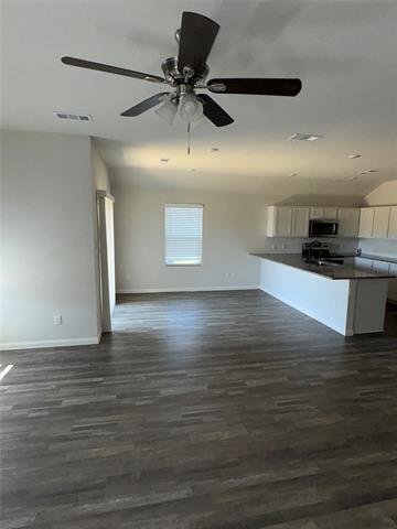 Building Photo - 528 Jameson
