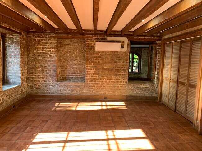 Building Photo - 20 Montagu St