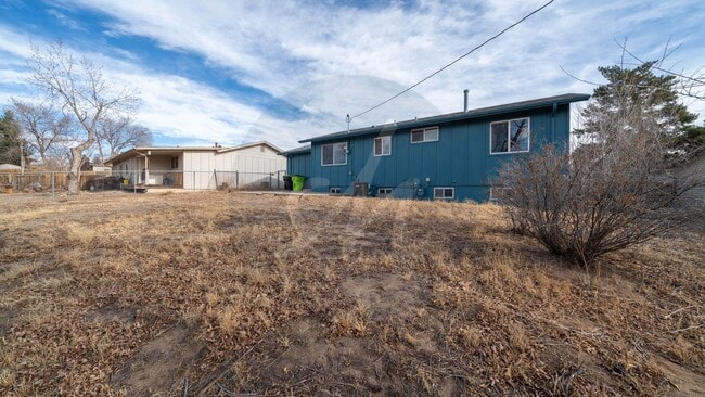 Building Photo - Sunny Ranch Home in Southeast Colorado Springs