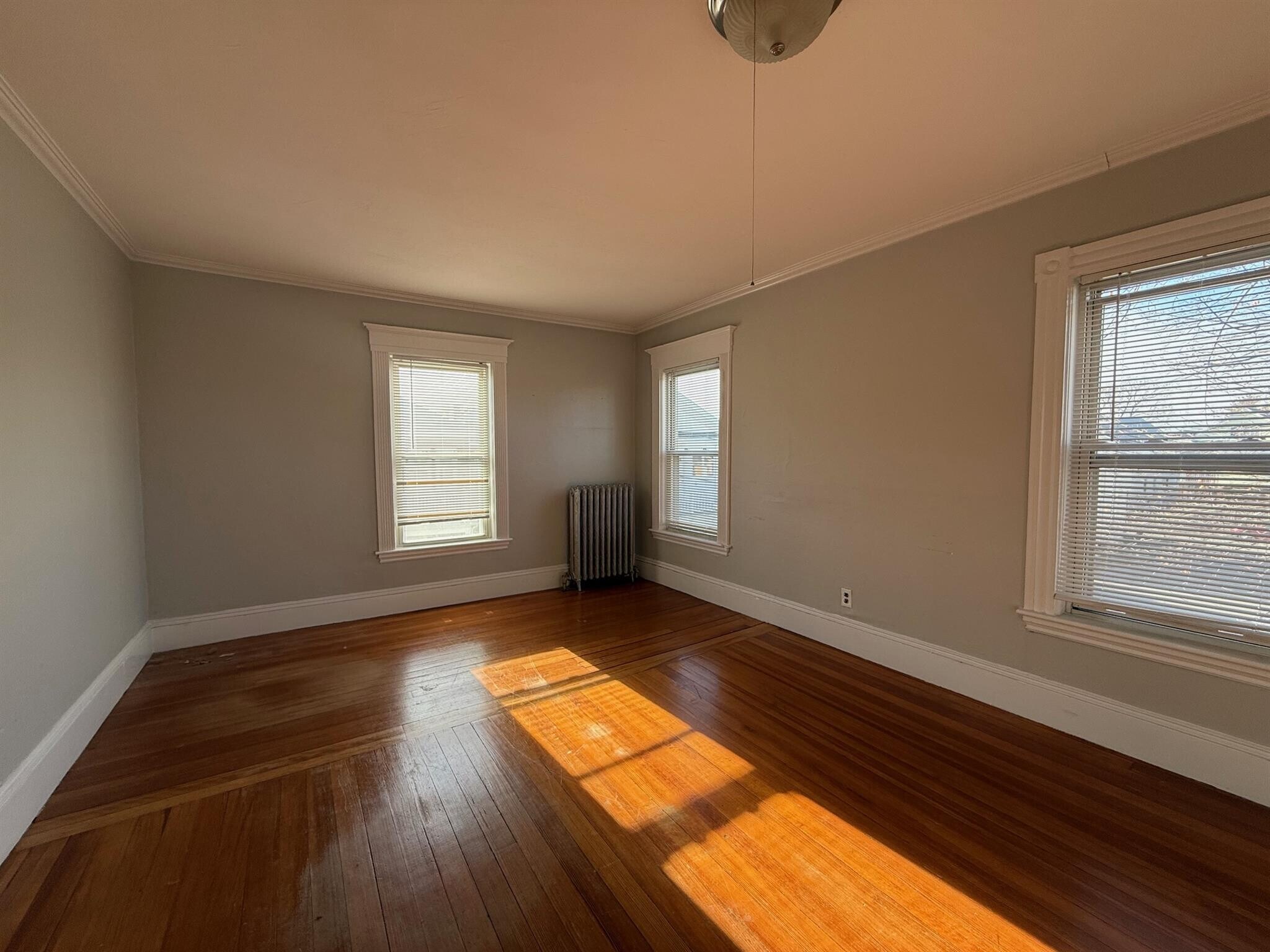 Building Photo - 9 Stevens St