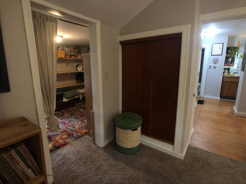 Building Photo - 1817 Spohn Ave